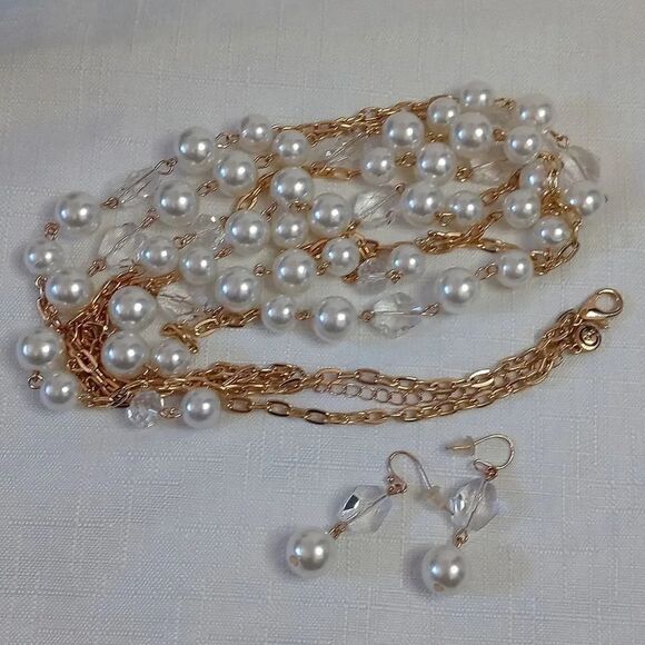 C' Est 1946 Layered White Faux Pearls Necklace and Drop Earrings Set - Picture 2 of 8